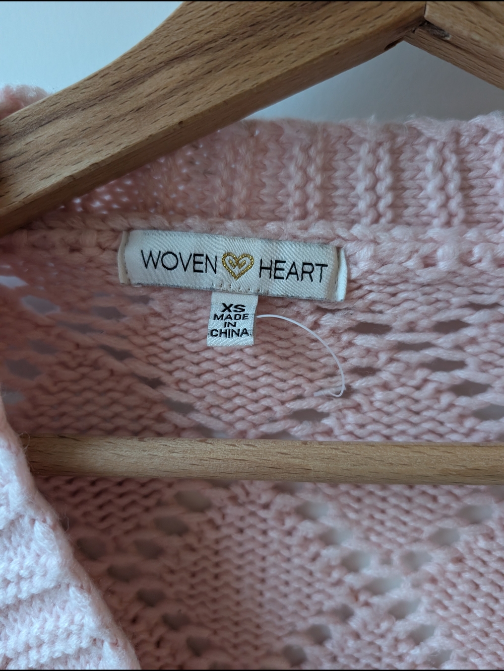 Woven Heart Pink Crochet V-Neck Cardigan with Floral Embroidery - Picture 3 of 3